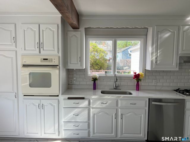 42 Sandy Drive, Bristol, CT 06010