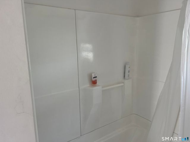 42 Sandy Drive, Bristol, CT 06010