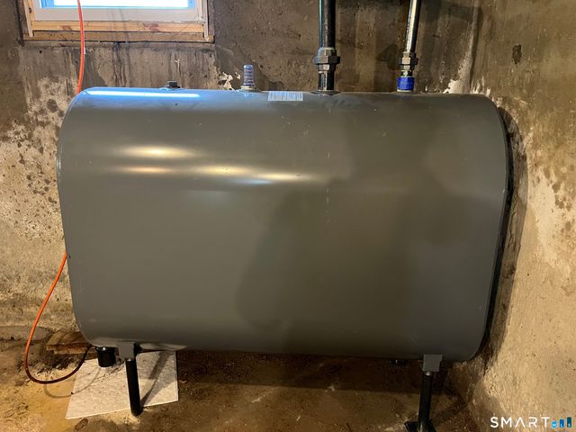 42 Sandy Drive, Bristol, CT 06010