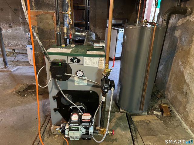 42 Sandy Drive, Bristol, CT 06010