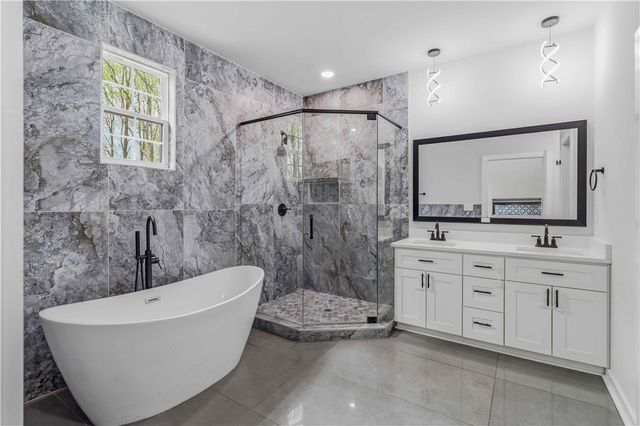 128 Rockmont Road, Easley, SC 29640