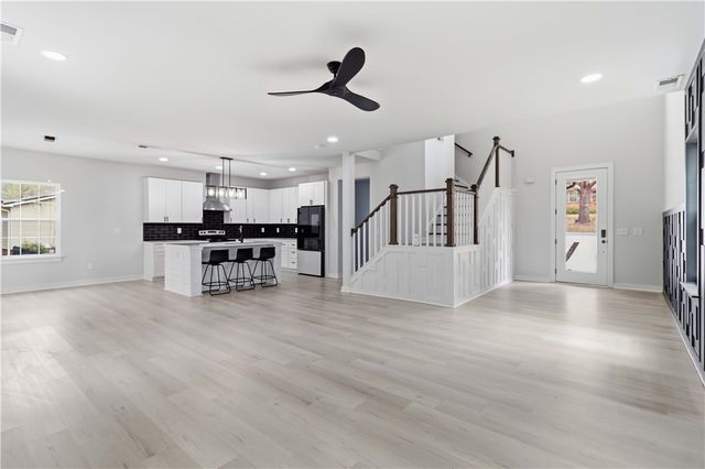 128 Rockmont Road, Easley, SC 29640