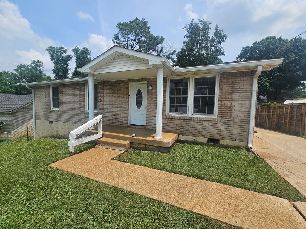 120 Karen Ray Ct, Antioch, TN 37013