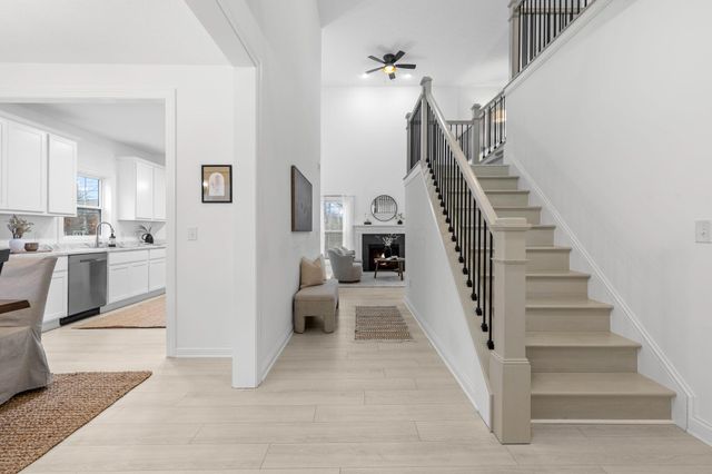 875 Pinnacle Pointe, 32, Gahanna, OH 43230