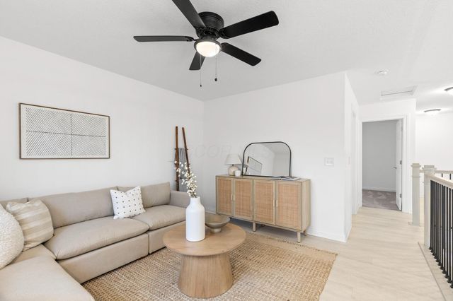 875 Pinnacle Pointe, 32, Gahanna, OH 43230