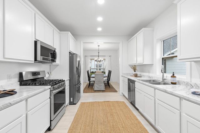 875 Pinnacle Pointe, 32, Gahanna, OH 43230