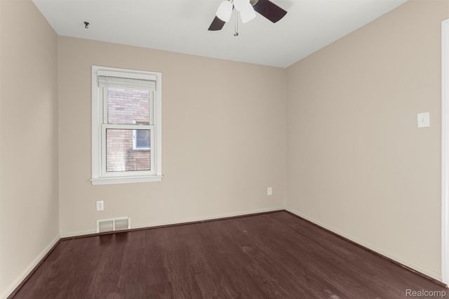 22413 Heinze Street, Dearborn, MI 48128