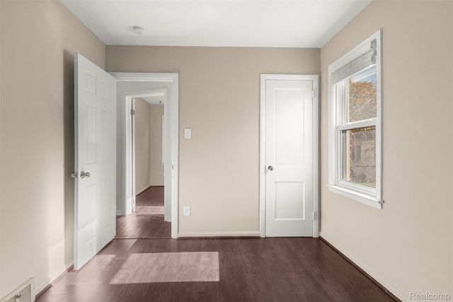 22413 Heinze Street, Dearborn, MI 48128