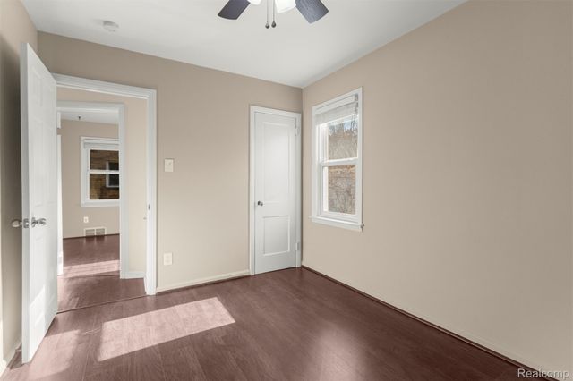 22413 Heinze Street, Dearborn, MI 48128