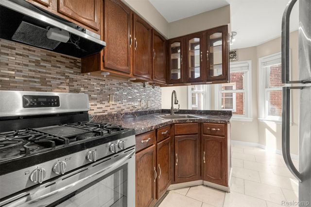 22413 Heinze Street, Dearborn, MI 48128