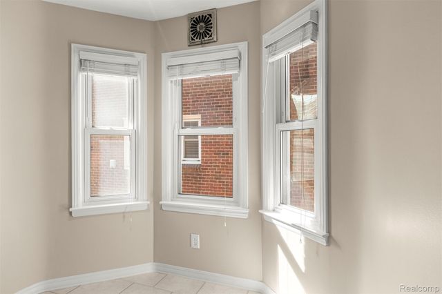 22413 Heinze Street, Dearborn, MI 48128