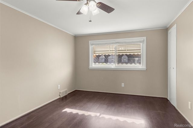 22413 Heinze Street, Dearborn, MI 48128