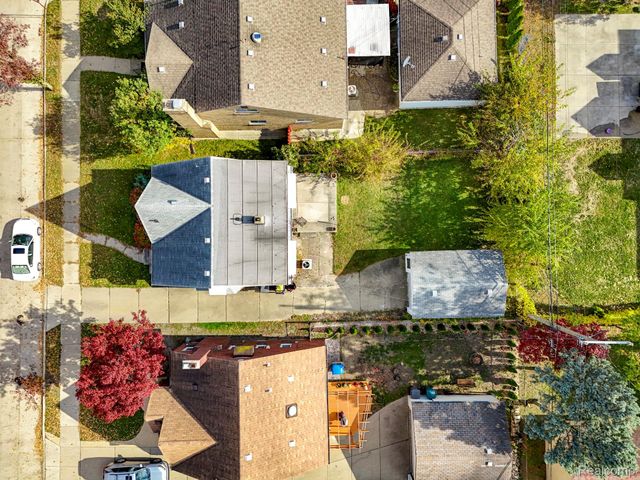 22413 Heinze Street, Dearborn, MI 48128