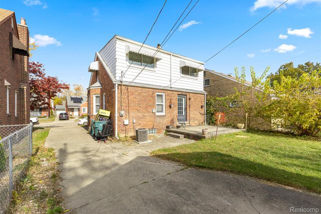 22413 Heinze Street, Dearborn, MI 48128