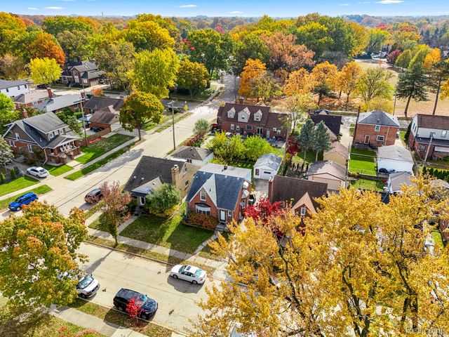 22413 Heinze Street, Dearborn, MI 48128