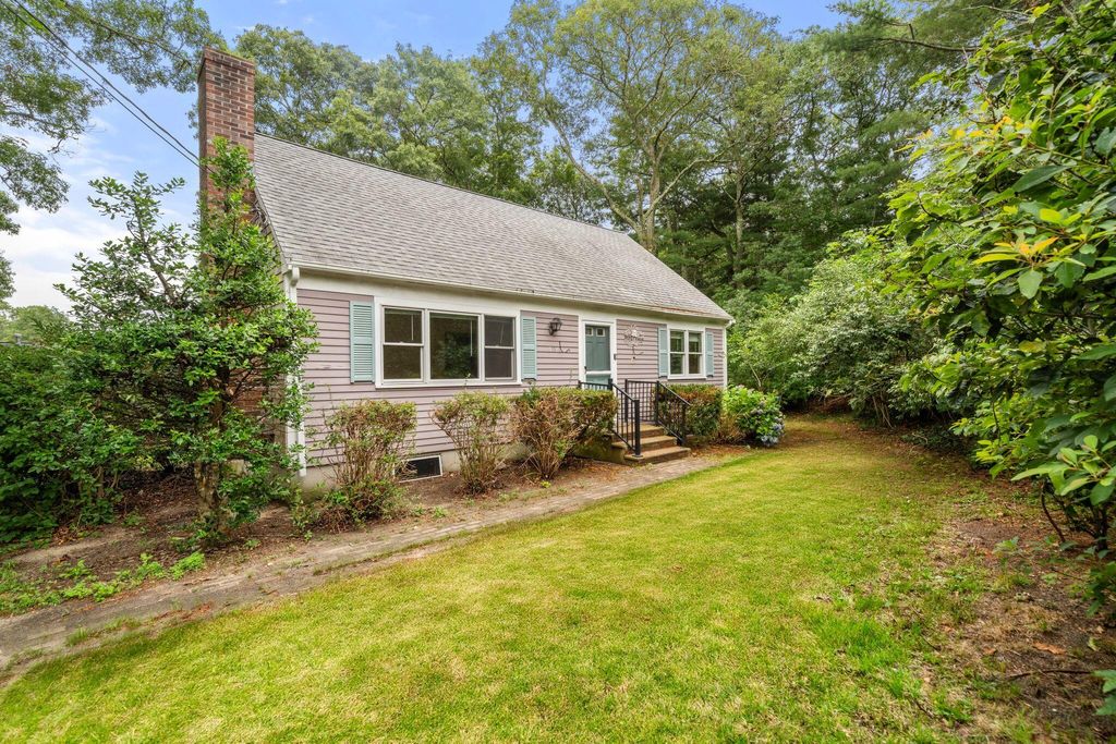 311 Cotuit Road, Mashpee, MA 02649