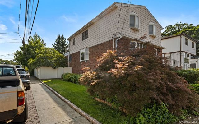 498 Cedarhurst Avenue, Cedarhurst, NY 11516