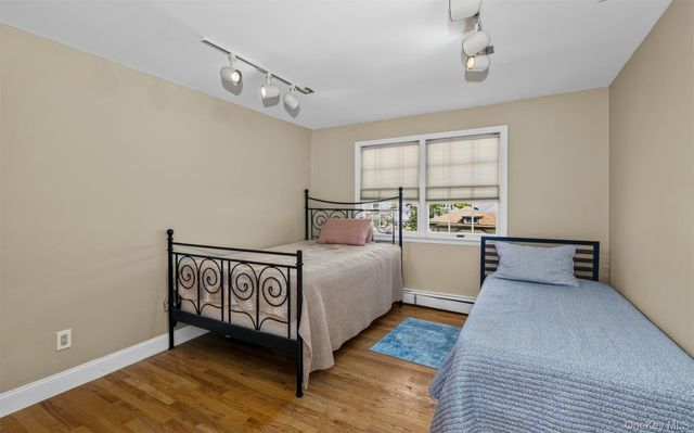 498 Cedarhurst Avenue, Cedarhurst, NY 11516
