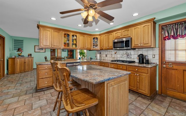 498 Cedarhurst Avenue, Cedarhurst, NY 11516
