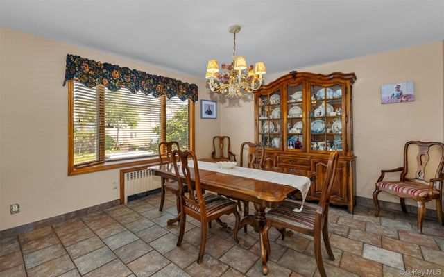 498 Cedarhurst Avenue, Cedarhurst, NY 11516