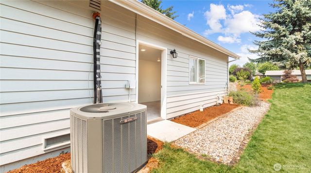 4019 NE 17th Street, Renton, WA 98056