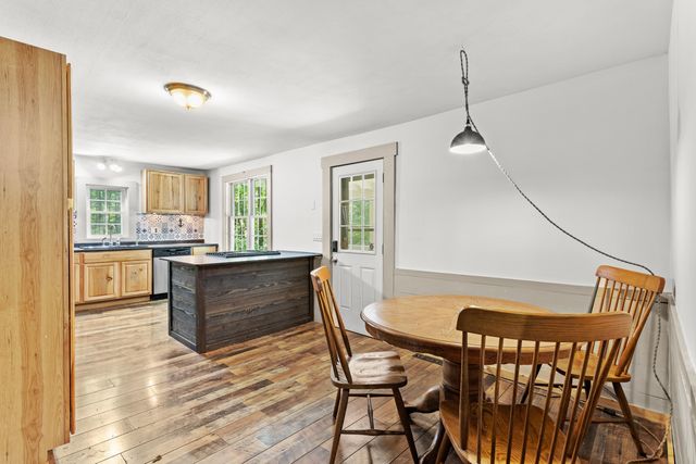 102 Green Road, Raymond, NH 03077