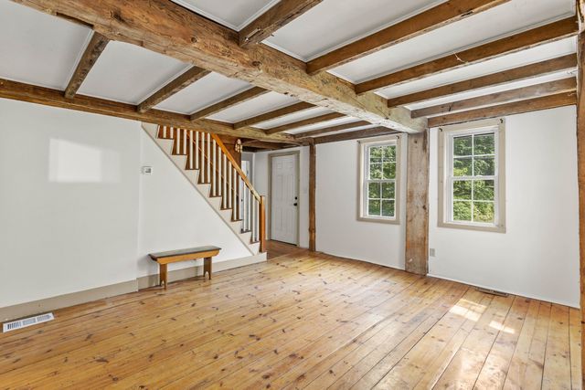 102 Green Road, Raymond, NH 03077