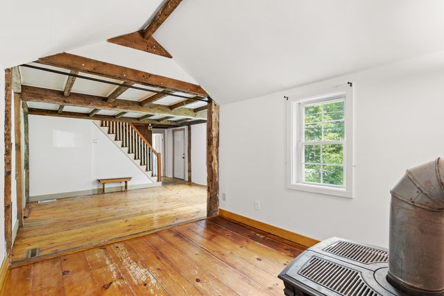 102 Green Road, Raymond, NH 03077