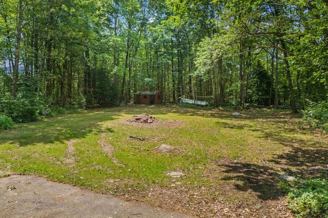 102 Green Road, Raymond, NH 03077