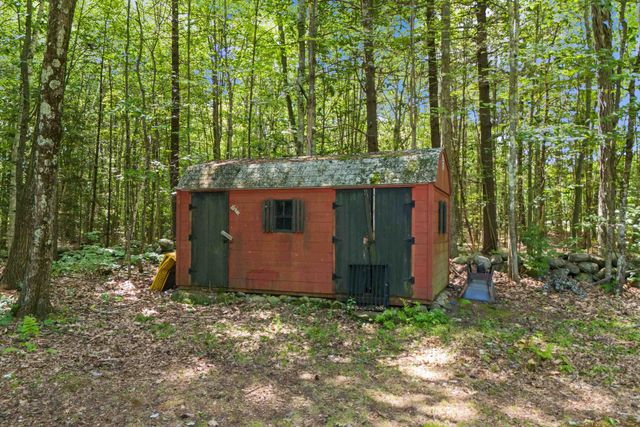 102 Green Road, Raymond, NH 03077
