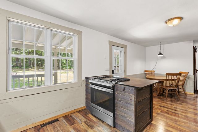 102 Green Road, Raymond, NH 03077