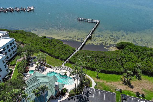 3205 BAY CLUB CIRCLE 3205, Tampa, FL 33607