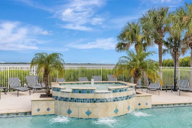 3205 BAY CLUB CIRCLE 3205, Tampa, FL 33607