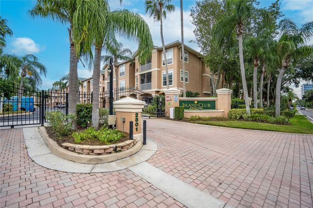 3205 BAY CLUB CIRCLE 3205, Tampa, FL 33607