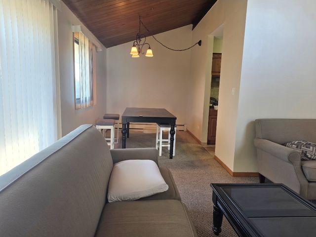 6101 W 64th Place 9, Chicago, IL 60638