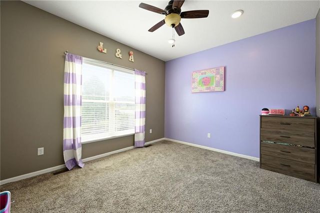 22614 Surrey Lane, Peculiar, MO 64078