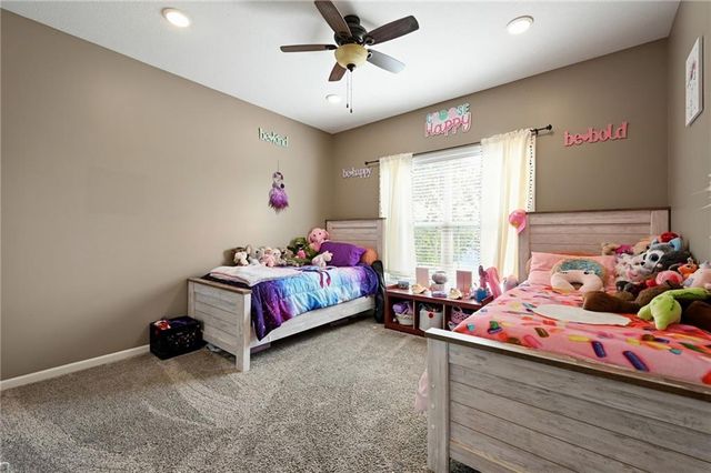 22614 Surrey Lane, Peculiar, MO 64078