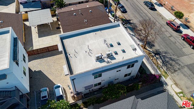 1372 W 35th Place, Los Angeles, CA 90007