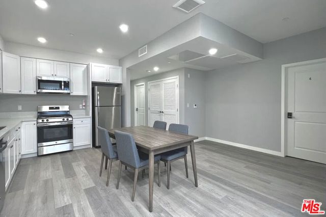 1372 W 35th Place, Los Angeles, CA 90007