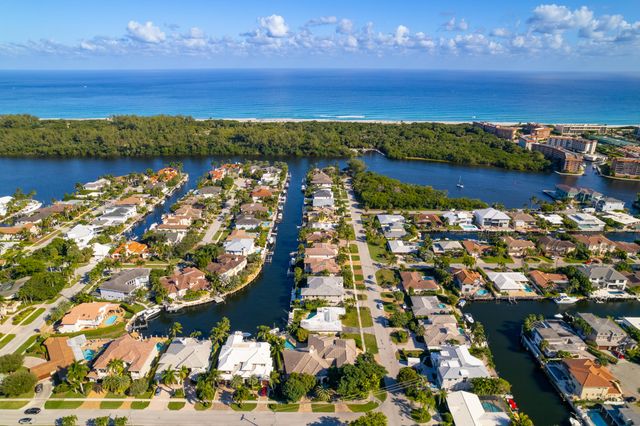 3363 NE 6th Drive, Boca Raton, FL 33431