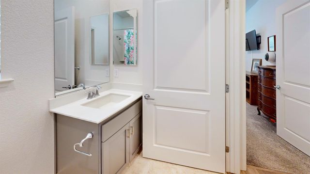 1399 Carson River Loop, Lincoln, CA 95648