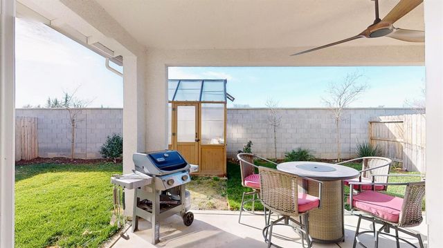 1399 Carson River Loop, Lincoln, CA 95648