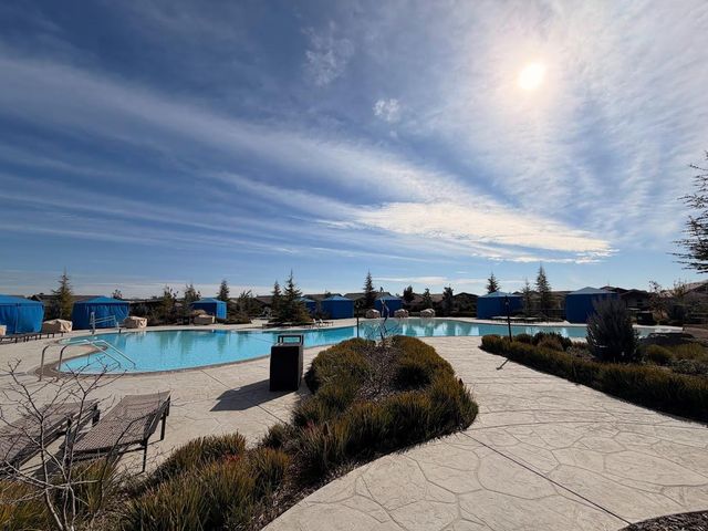 1399 Carson River Loop, Lincoln, CA 95648