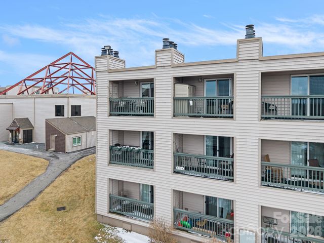 301 Pinnacle Inn Road 3304A, Beech Mountain, NC 28604