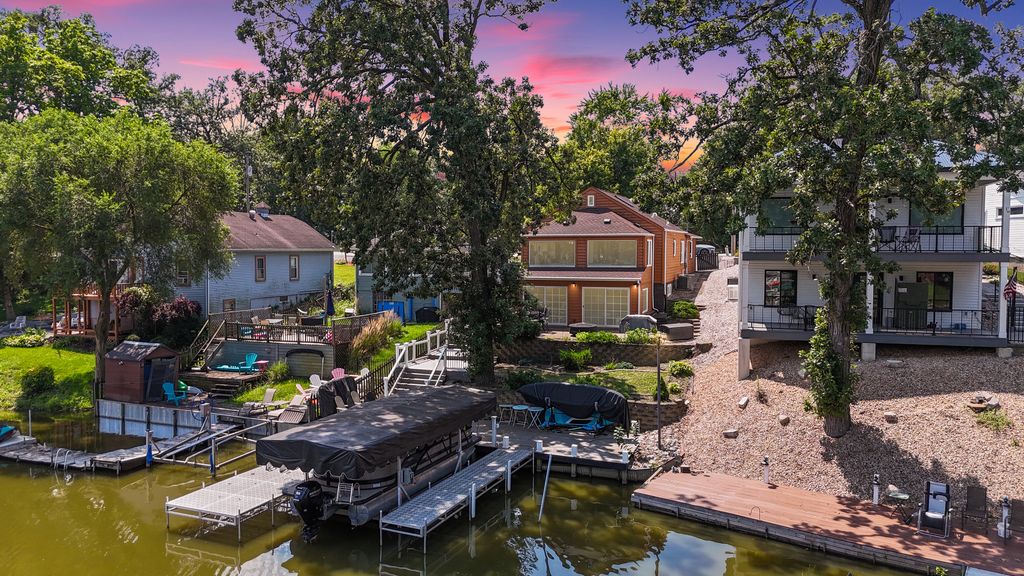 Address unavailable.