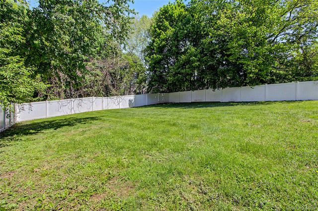 330 Convent Road, Blauvelt, NY 10913