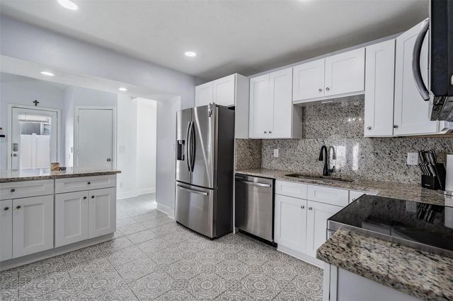 7307 N HIGHLAND AVENUE, Tampa, FL 33604