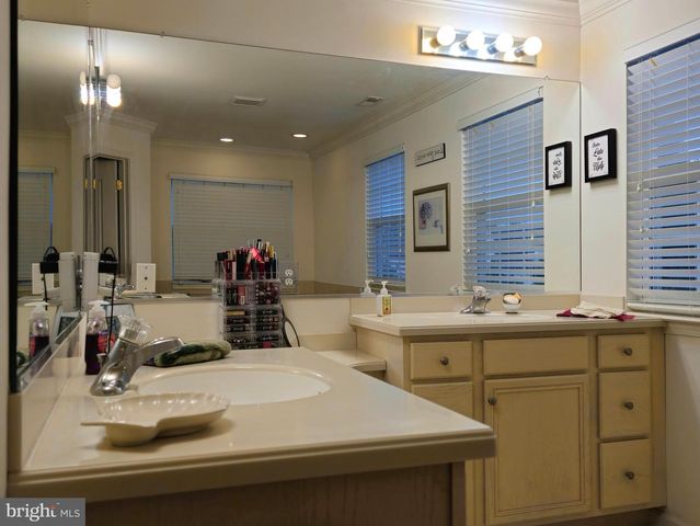 609 RAVENGLASS DR, Townsend, DE 19734