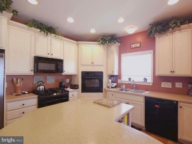 609 RAVENGLASS DR, Townsend, DE 19734
