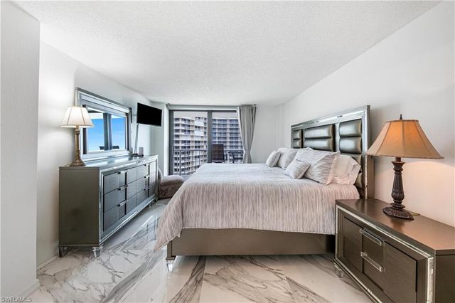 320 Seaview CT 1207, Marco Island, FL 34145